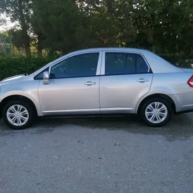 Nissan Versa 2010