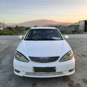 Toyota Camry 2004