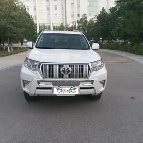 Toyota Land Cruiser Prado 2018