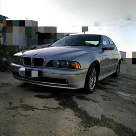 BMW E39 2000