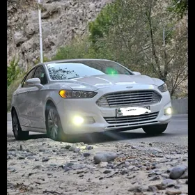 Ford Fusion 2015