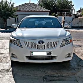 Toyota Camry 2010