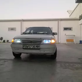 Opel Astra 1993