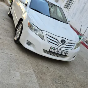 Toyota Camry 2011