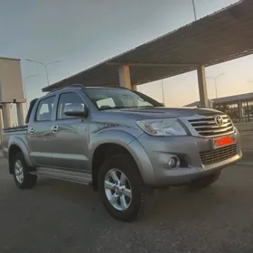 Toyota Hilux 2015