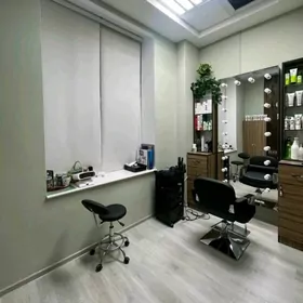 Satlyk salon taýyn