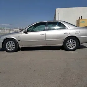 Toyota Camry 2001