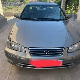 Toyota Camry 1997