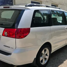 Toyota Sienna 2008