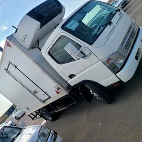 Mitsubishi Canter 2016