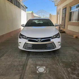 Toyota Camry 2017