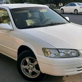 Toyota Camry 1998