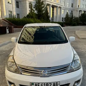 Nissan Versa 2010