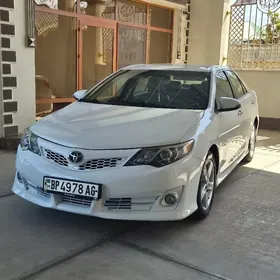 Toyota Camry 2012