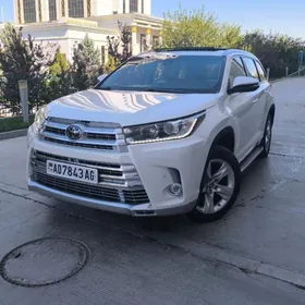 Toyota Highlander 2019