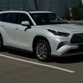 Toyota Highlander 2020