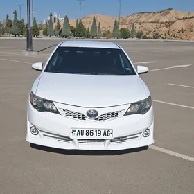 Toyota Camry 2012