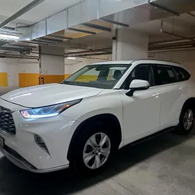 Toyota Highlander 2022