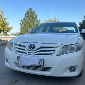 Toyota Camry 2011