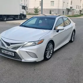 Toyota Camry 2018