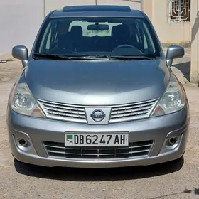 Nissan Versa 2010