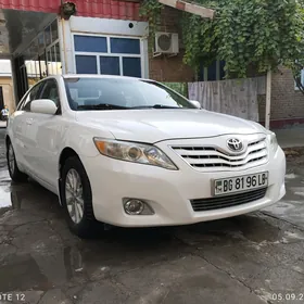 Toyota Camry 2011