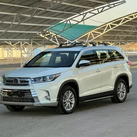 Toyota Highlander 2019