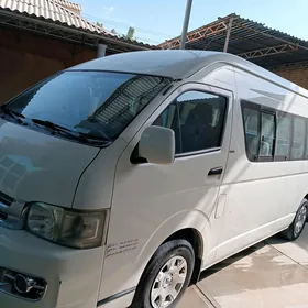 Toyota Hiace 2006