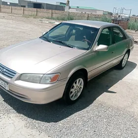 Toyota Camry 2000