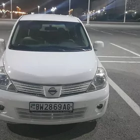 Nissan Versa 2010