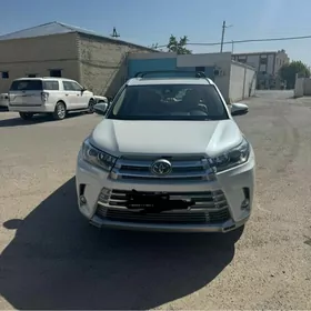 Toyota Highlander 2019