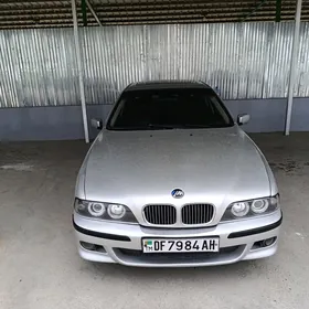 BMW E39 1999