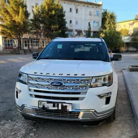 Ford Explorer 2019