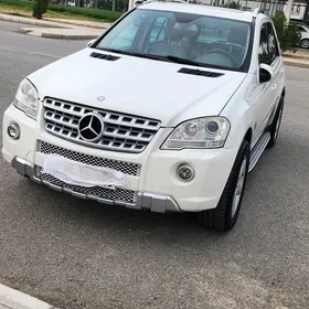 Mercedes-Benz ML350 2010