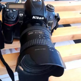 Nikon 7000