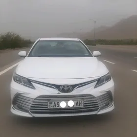 Toyota Camry 2020