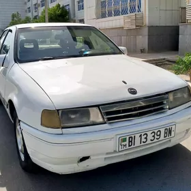 Opel Vectra 1990