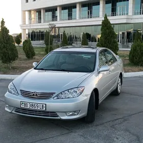 Toyota Camry 2004