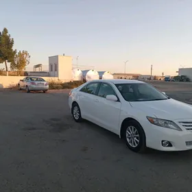 Toyota Camry 2011