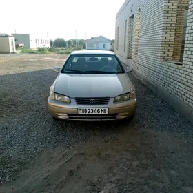 Toyota Camry 1998