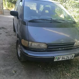 Toyota Previa 1991