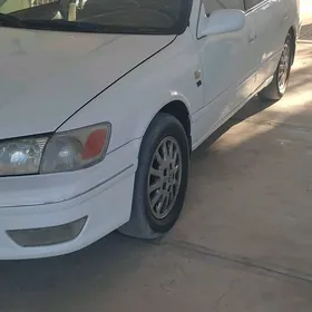 Toyota Camry 2000