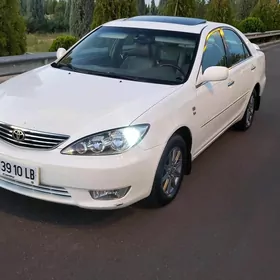 Toyota Camry 2005