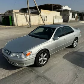 Toyota Camry 2000