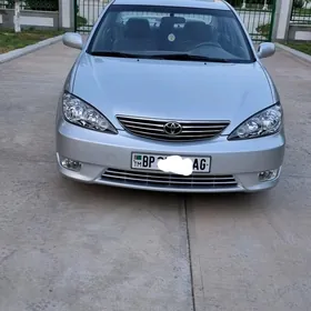 Toyota Camry 2004