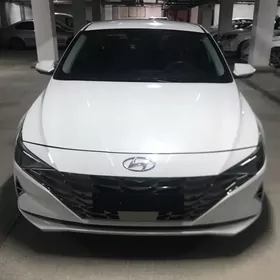 Hyundai Elantra 2022