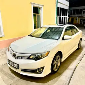 Toyota Camry 2013