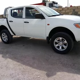 Mitsubishi L200 2007