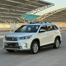 Toyota Highlander 2020