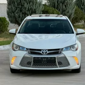 Toyota Camry 2017